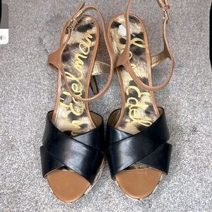 Sam Edelman Black and Brown Sandals with X-Strap Design